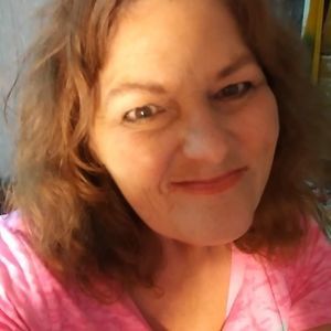 Meet your Posher, Cynthia